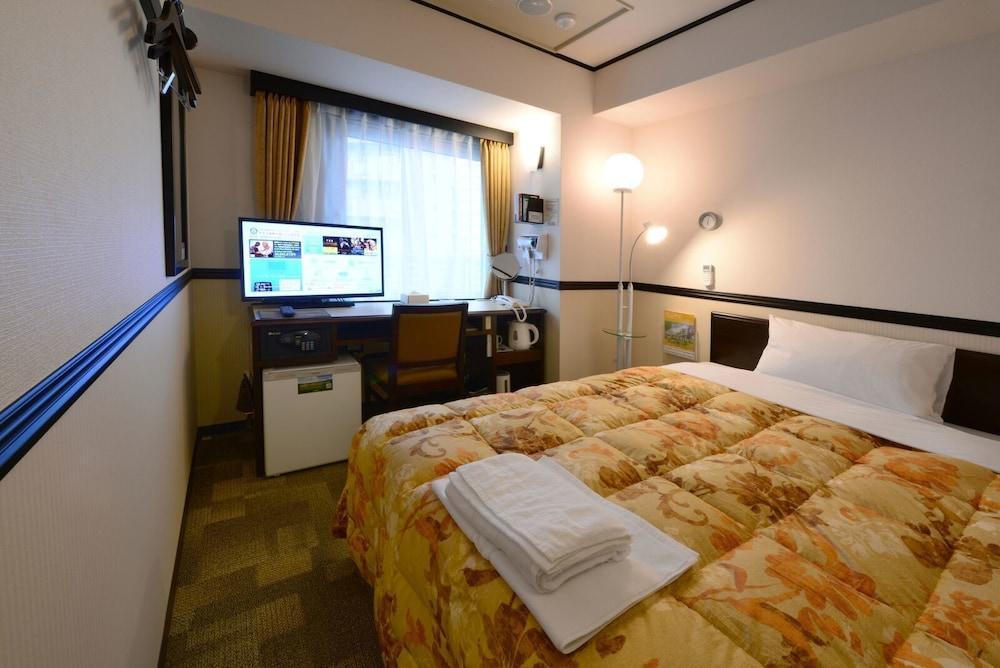 Toyoko Inn Oita Ekimae Exterior foto