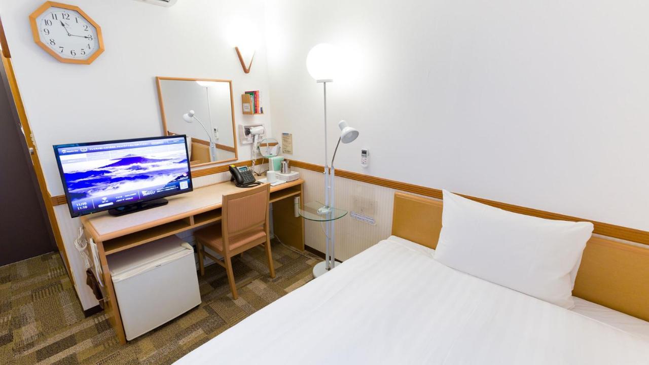 Toyoko Inn Oita Ekimae Exterior foto
