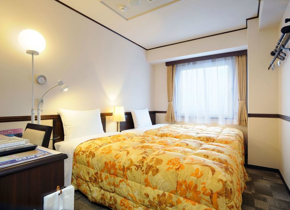 Toyoko Inn Oita Ekimae Exterior foto